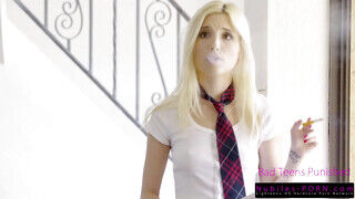 Candee Licious a tini táncos pipi