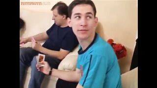 Zsuzsit a kokeró zsenge gádzsit partiba nyomják