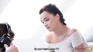 Zsenge szuka és az korosodó srác
