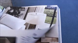 Gigászi cickós nevelő anya kezelésbe veszi a pélót