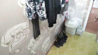 Fiatal macát a csávója haverja reszeli
