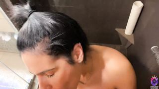 Fullos latin amerikai barinő házipornó videója