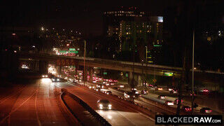 BlackedRaw - Skye Blue a hatalmas cicis fiatal
