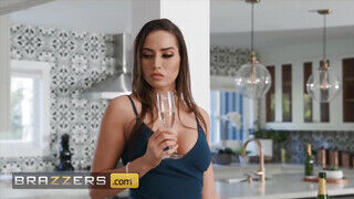 Brazzers - Desiree Dulce derekasan meghágva