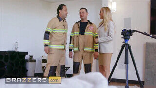Brazzers - Brandi Love és a zsenge tűzoltó pasi