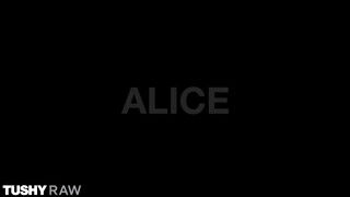 TUSHYRAW - Alice Pink popsikája megkettyintve