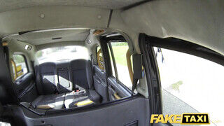 Fake Taxi - Melody Pleasure imádja a óriási brét