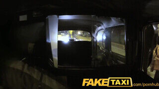 FakeTaxi - felajzott világos szőke néni szeretkezni akar