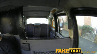 FakeTaxi - lezbi lányok egymást szopkodják