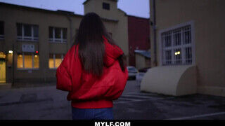 Mylf - Nataly Gold a zsenge milf segget nyal