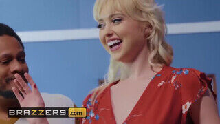Brazzers - Chloe Cherry és a fotós pasas
