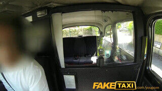 FakeTaxi házas pipi extra dákót akar