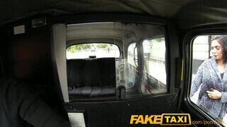 FakeTaxi didkó baszás és kúrás