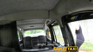 FakeTaxi - isteni testű világos szőke maca szeret szeretkezni