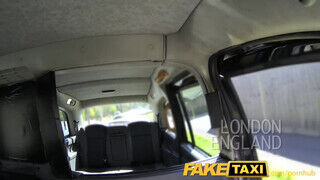 FakeTaxi - kopasz barna bige hatalmas valaga megrakva