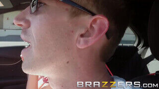 Brazzers - Monique Alexander kúr a hatalmas faszú ürgével