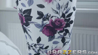 Brazzers - Jasmine Jae bekúrva óriási farokkal