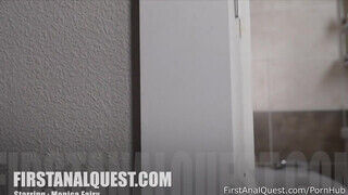 Monica Fairy élvezi a anál dugást - First Anal Quest