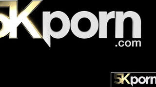 5K PORN - Lilian Stone a szenvedélyes termetes mellű milf