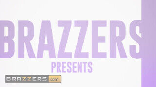 Brazzers - Katie Kush a céda szemüveges nőci