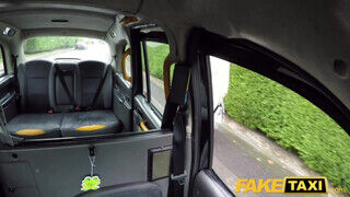 Fake Taxi - Óriás csöcsű milf megkúrva