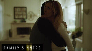Family Sinners – Aiden Ashley kúrel a bátyóval