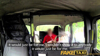 FakeTaxi - Jess West szopja a taxist