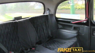 FakeTaxi - Világos Szőke lány bekúrva