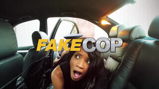 Fake Taxi - Candy Banks felajzott a taxiban