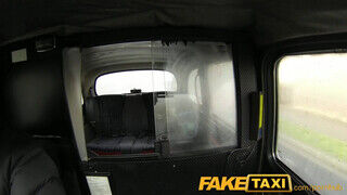 FakeTaxi - Világos Szőke méretes popós nőci megkefélve