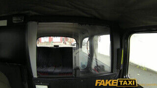 FakeTaxi - kinyalás oboázás és baszás is belefért