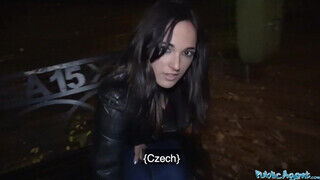Public Agent - Claudia Bavel a vonzó brazil céda