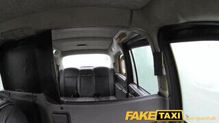 FakeTaxi - csoki pipi szűk pinája