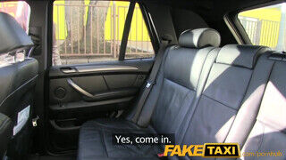 FakeTaxi - félénk bige belelendül a dologba