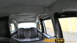 FakeTaxi - csábító világos szőke keményen popsiba téve