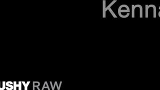 TUSHYRAW - Kenna James szűk popsikája megkúrva