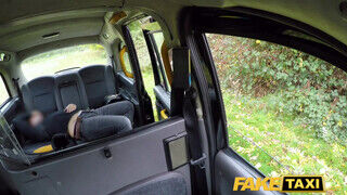 Fake Taxi - Princess Paris gondosan megkettyintve