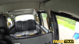 Fake Taxi - Cuki 18 éves pipi segget is nyal