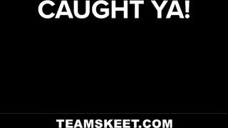 TeamSkeet - Sahily Sweet megkívánta a fügyit