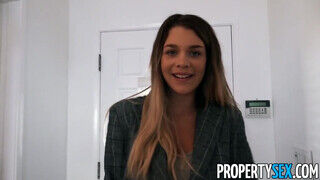 PropertySex - Gabbie Carter az óriás csöcsű izgató fiatal