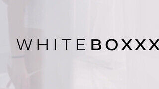 WhiteBoxxx - A szeretője előtt csinálja a gádzsi