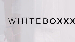 WHITEBOXXX - a rendes maca megoszotik a faszon