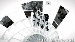 Jules Jordan - Riley Reid és Alina Li megosztják a hatalmas kárót