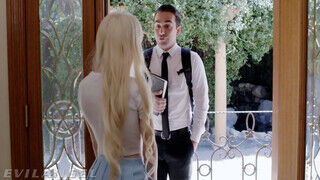 EvilAngel - Kenzie Reeves kikezd a manussal