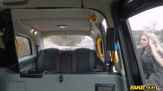 Fake Taxi - Micky Muffin segg lyukba dugva
