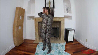 ANALIZED - Felicity Feline gigantikus faszokkal megrakva