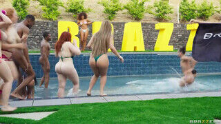 BRAZZERS - Luna Star fiatal hapsival szexel