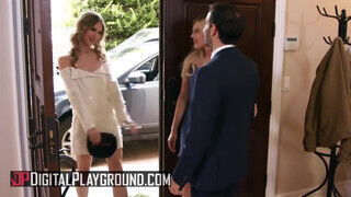 DigitalPlayground - Anya Olson és Monique Alexander megosztják a hímvesszőt
