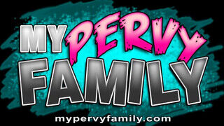 Ariella Ferrera kívánja a méretes fügyit - MyPervyFamily