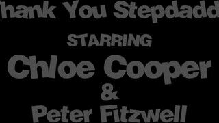 Chloe Cooper a gigászi keblű háziasszony - MyPervyFamily